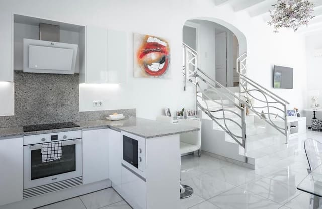 3 soverom Villa til salgs i Javea / Xàbia med svømmebasseng garasje - € 1 125 000 (Ref: 9973781)