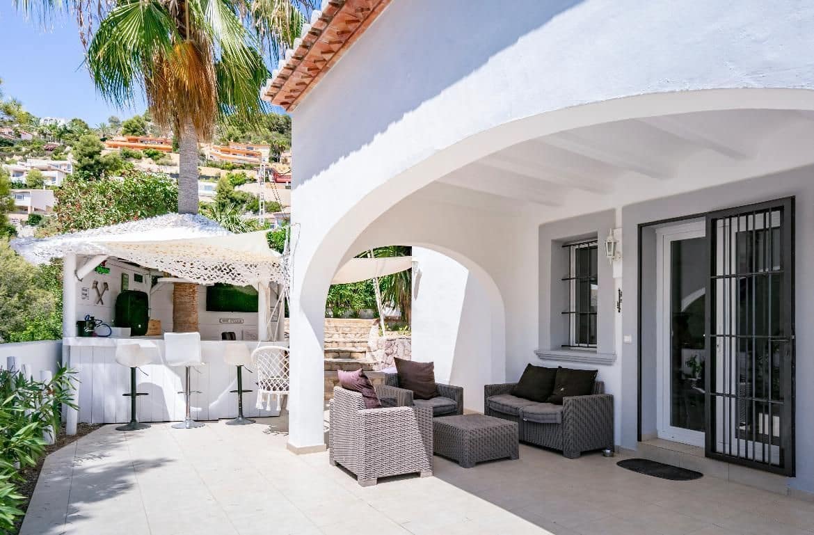 3 soverom Villa til salgs i Javea / Xabia med svømmebasseng garasje - € 1 125 000 (Ref: 9973781)