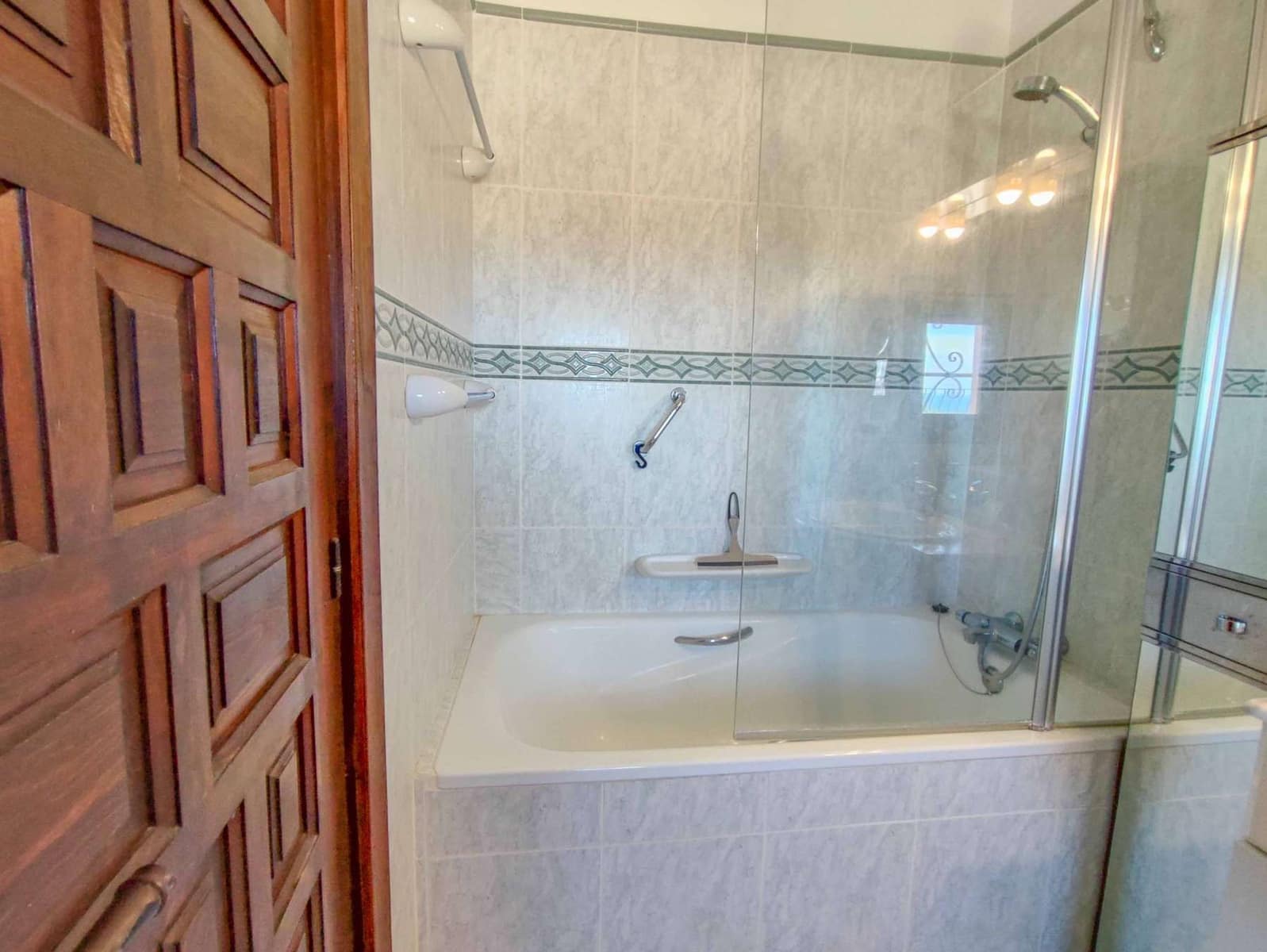 3 bedroom Villa for sale in Benitachell / Benitatxell with pool garage - € 450,000 (Ref: 9973787)