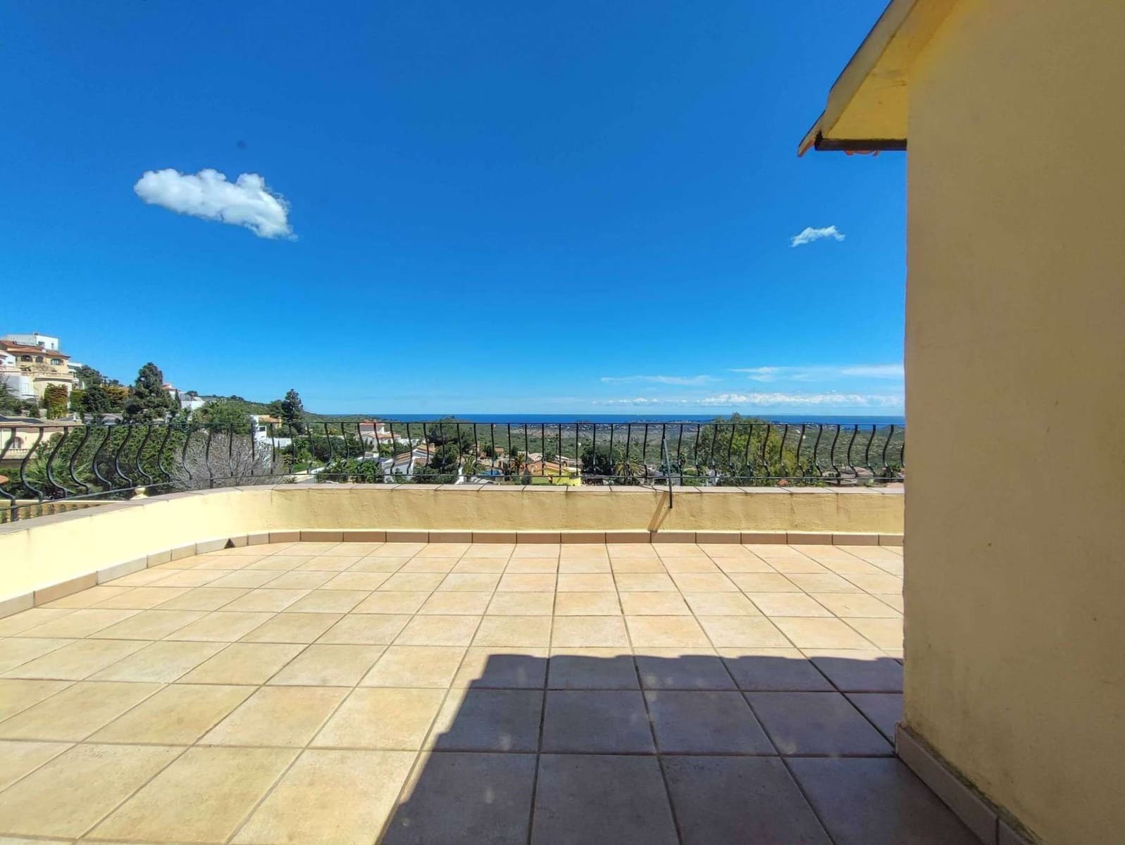 3 bedroom Villa for sale in Benitachell / Benitatxell with pool garage - € 450,000 (Ref: 9973787)