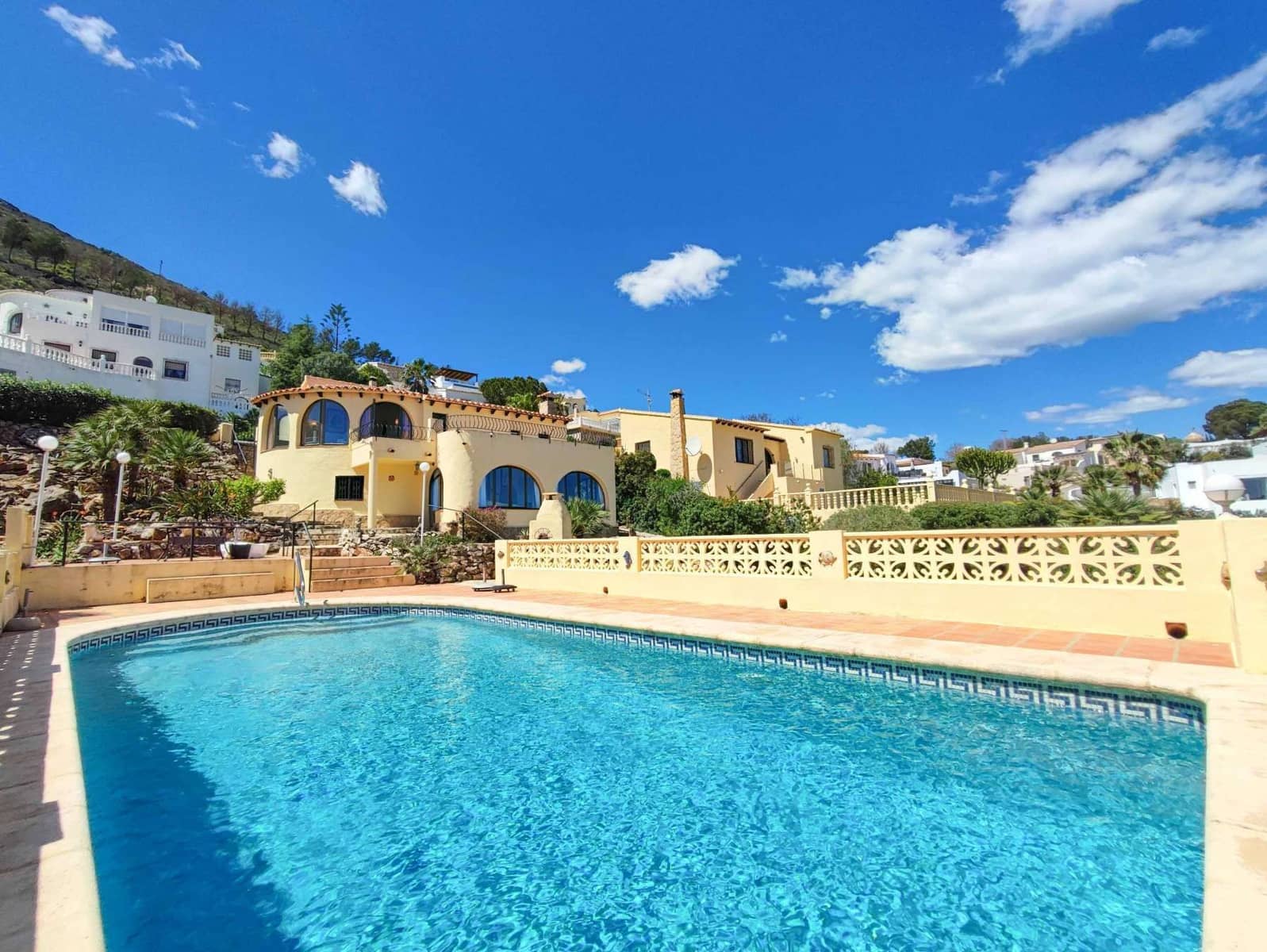 3 bedroom Villa for sale in Benitachell / Benitatxell with pool garage - € 450,000 (Ref: 9973787)