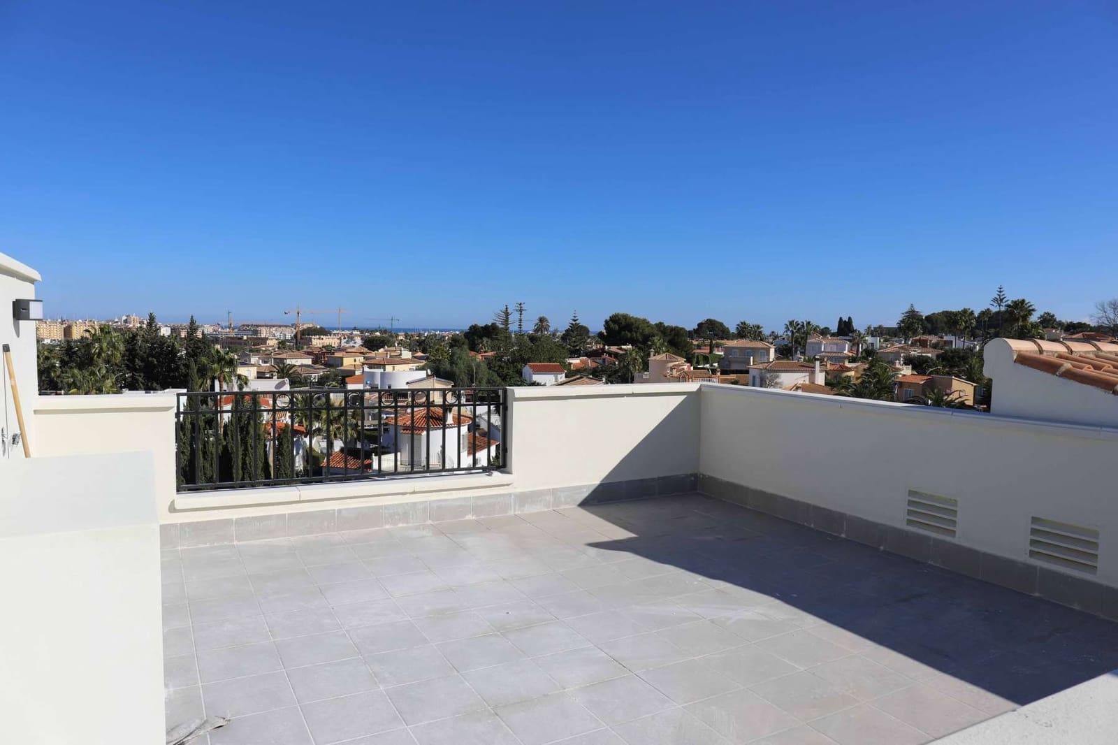 2 sypialnia Apartament na sprzedaż w Denia z basenem garażem - 359 000 € (Ref: 9974653)