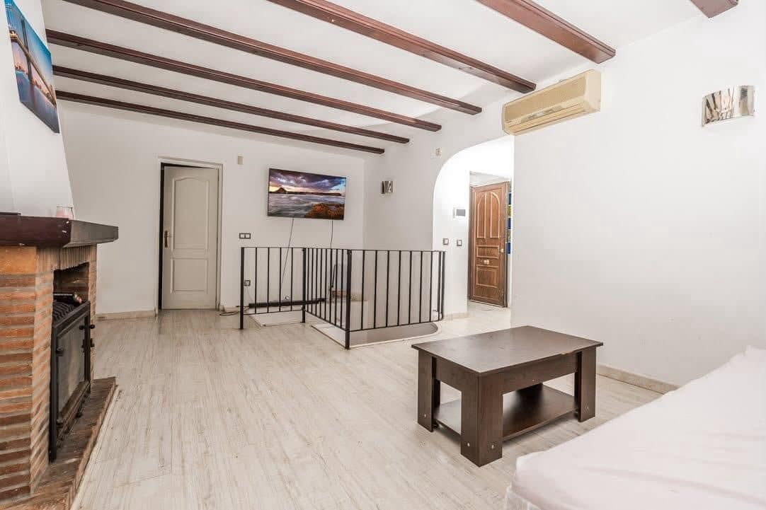 5 soverom Villa til salgs i Javea / Xabia med svømmebasseng garasje - € 549 000 (Ref: 9974655)
