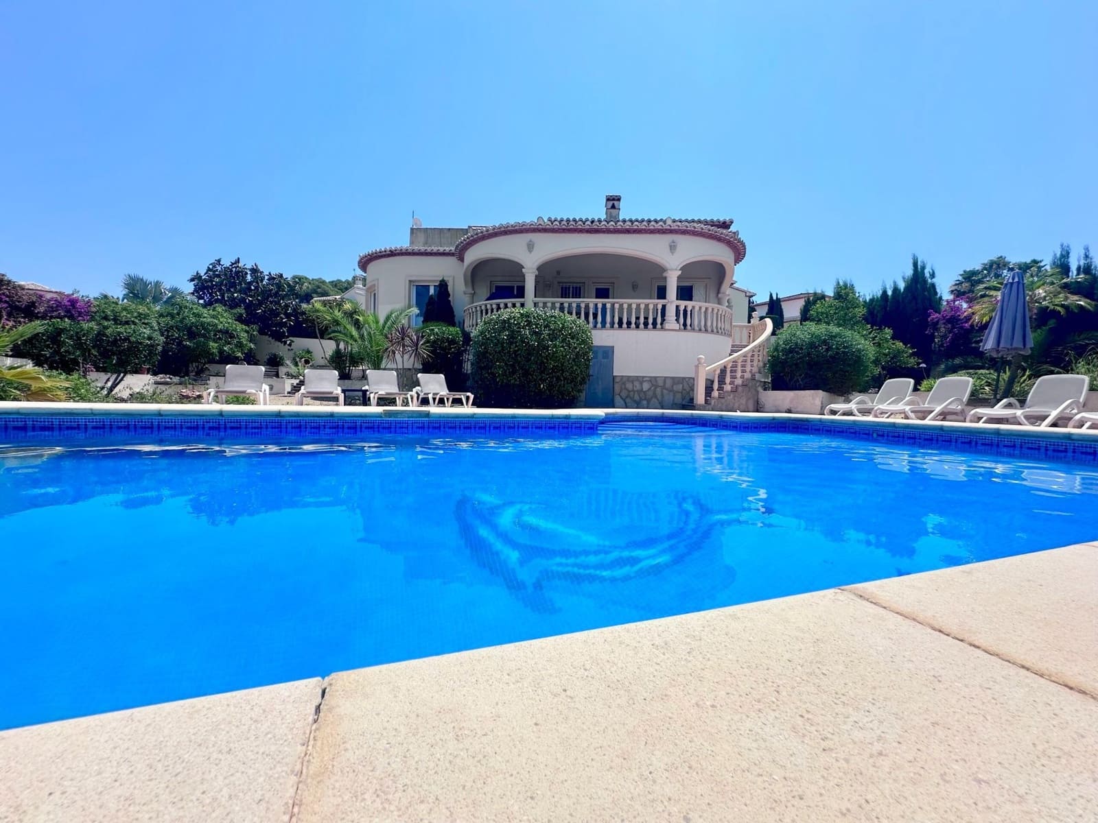 4 soverom Villa til salgs i Javea / Xabia med svømmebasseng garasje - € 795 000 (Ref: 9984347)