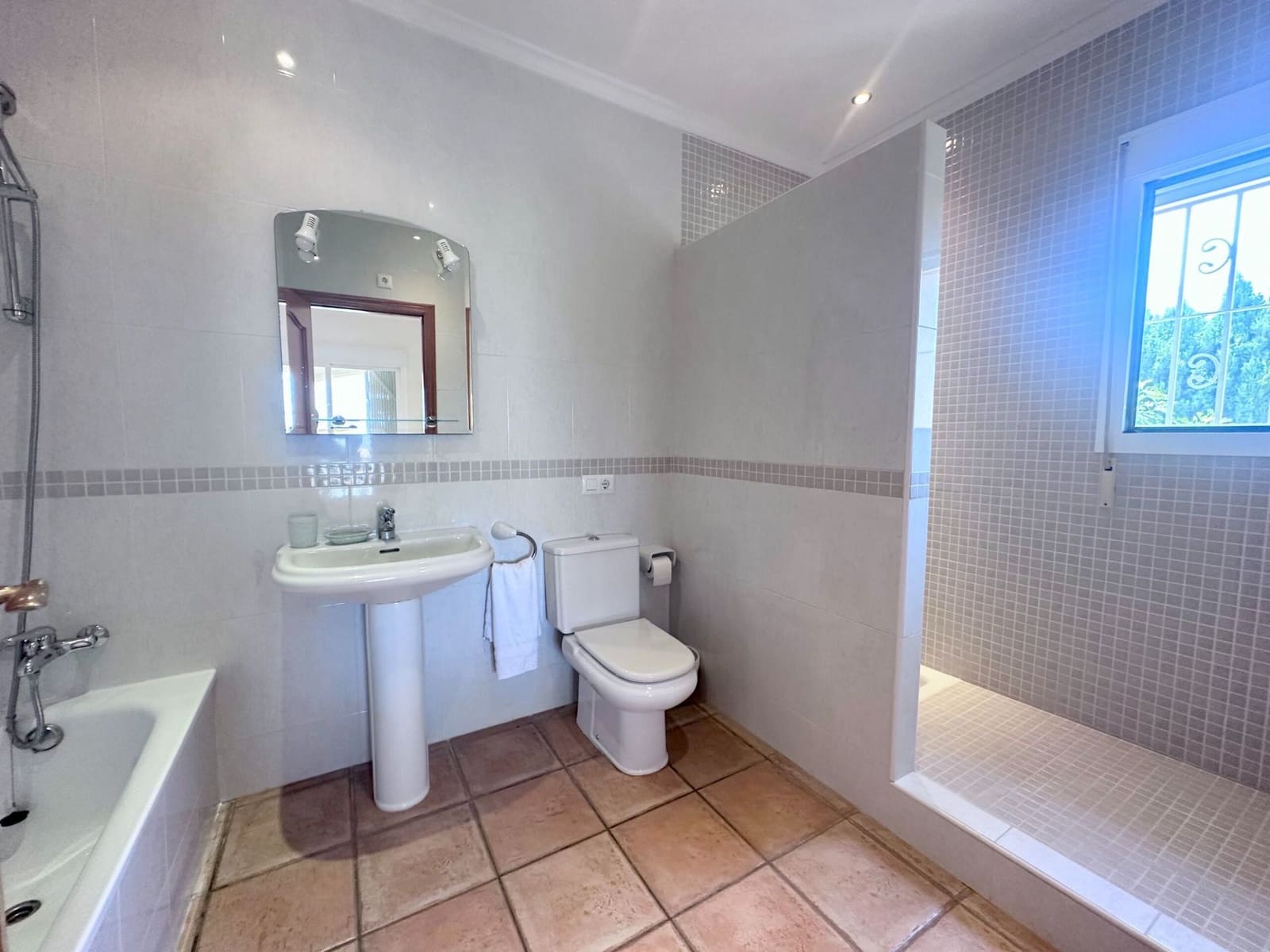 4 soverom Villa til salgs i Javea / Xabia med svømmebasseng garasje - € 795 000 (Ref: 9984347)