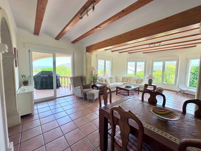 4 soverom Villa til salgs i Javea / Xàbia med svømmebasseng garasje - € 795 000 (Ref: 9984347)