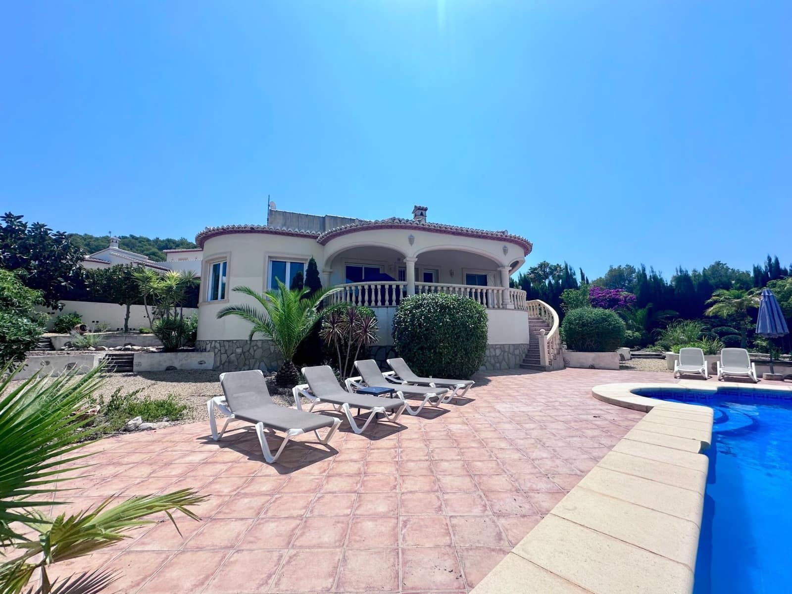 4 soverom Villa til salgs i Javea / Xabia med svømmebasseng garasje - € 795 000 (Ref: 9984347)