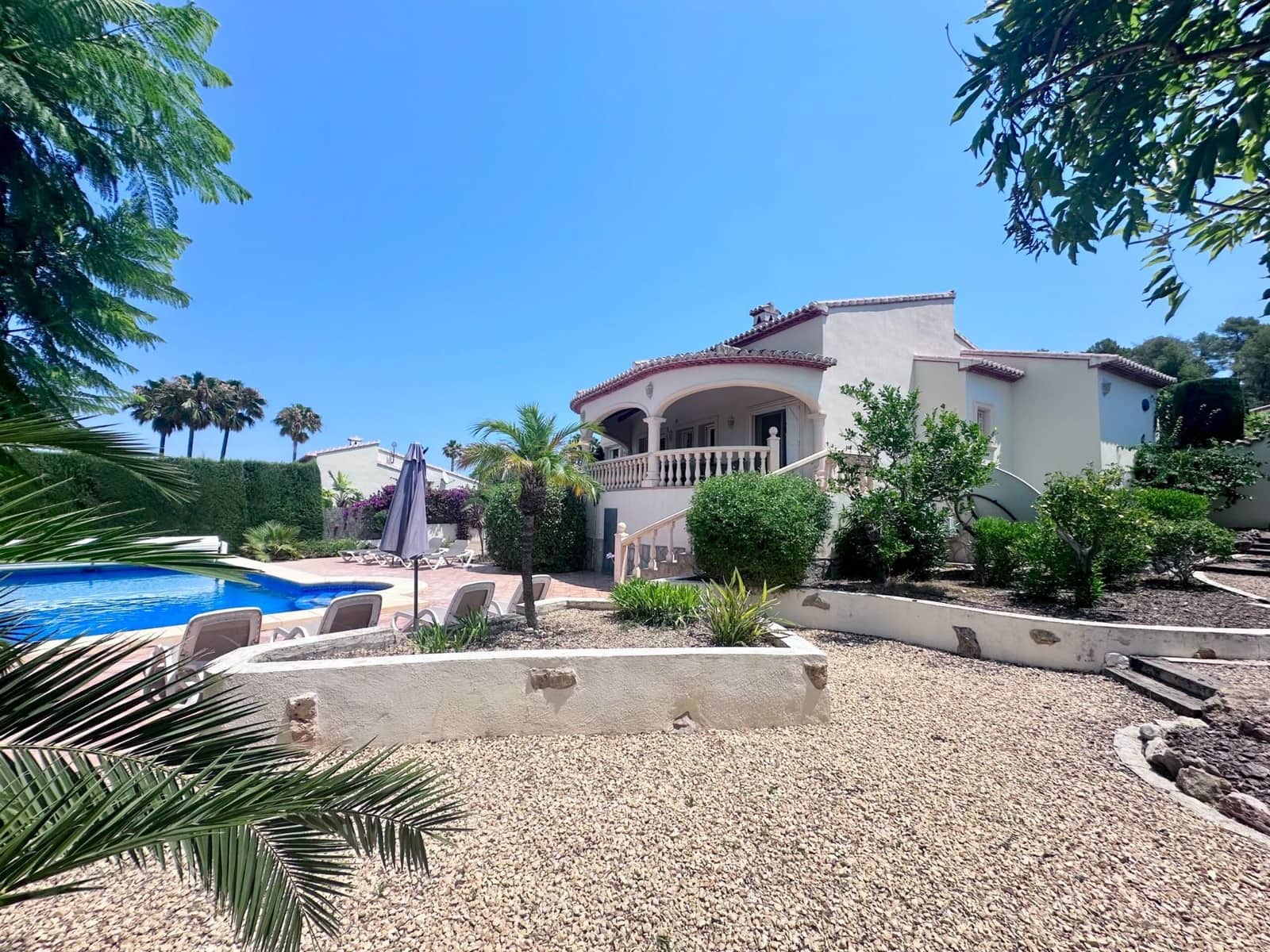 4 soverom Villa til salgs i Javea / Xabia med svømmebasseng garasje - € 795 000 (Ref: 9984347)