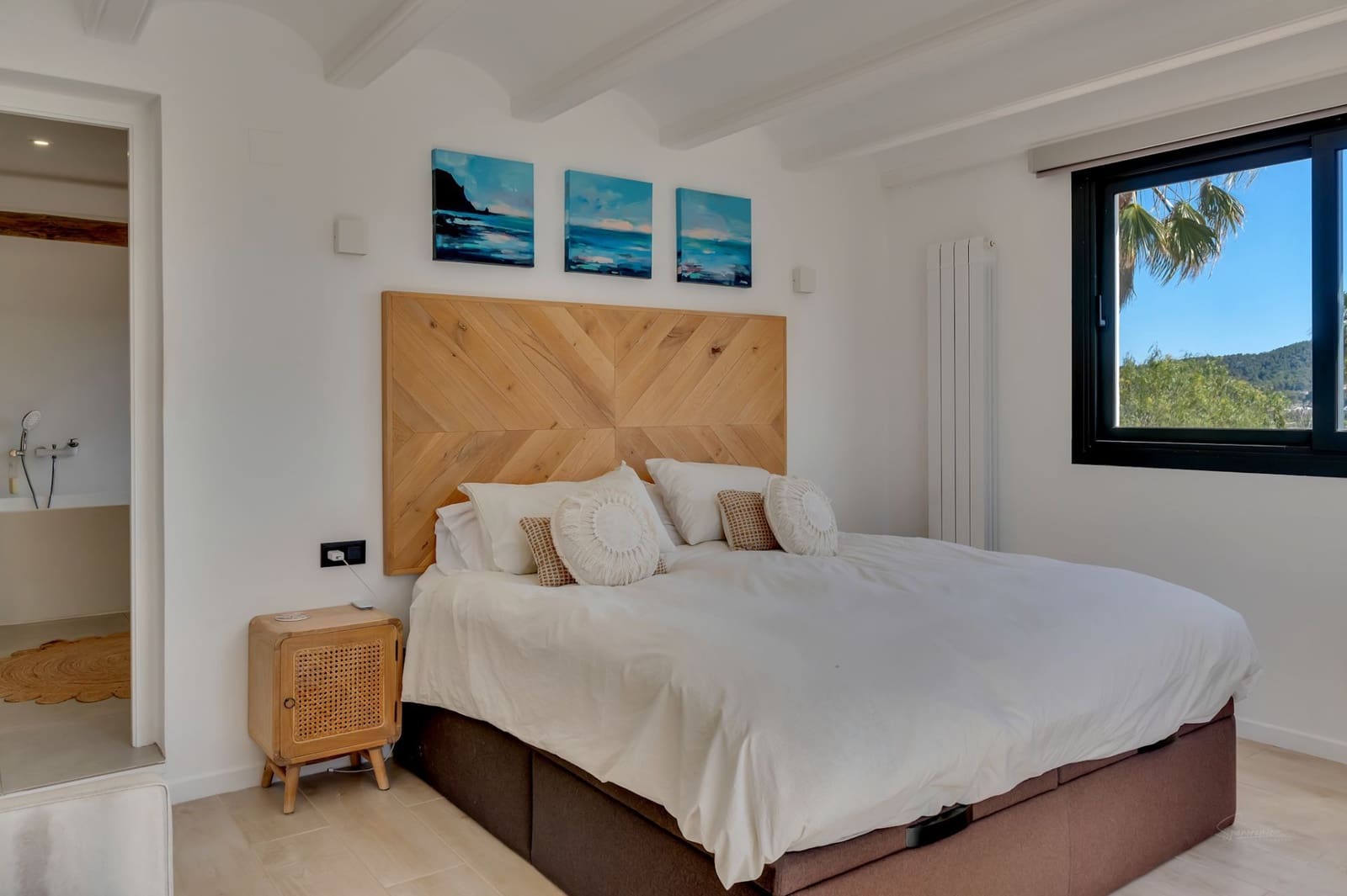 4 sypialnia Willa na sprzedaż w Javea / Xabia z basenem garażem - 1 399 000 € (Ref: 9996601)