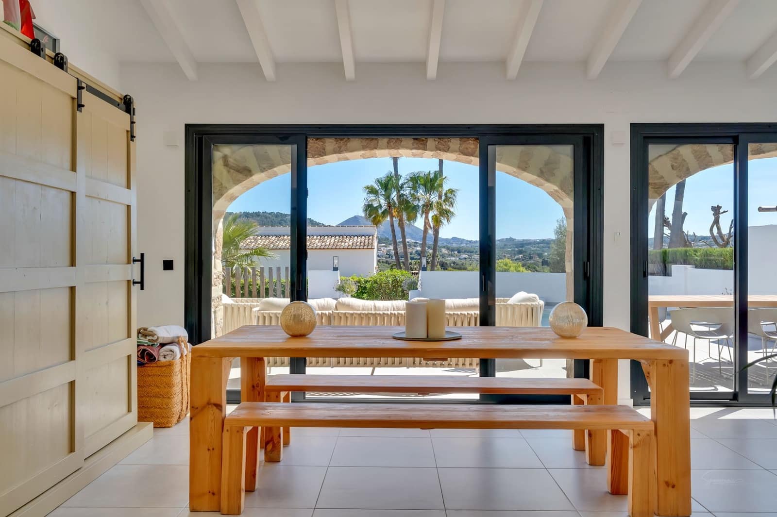 4 sypialnia Willa na sprzedaż w Javea / Xabia z basenem garażem - 1 399 000 € (Ref: 9996601)