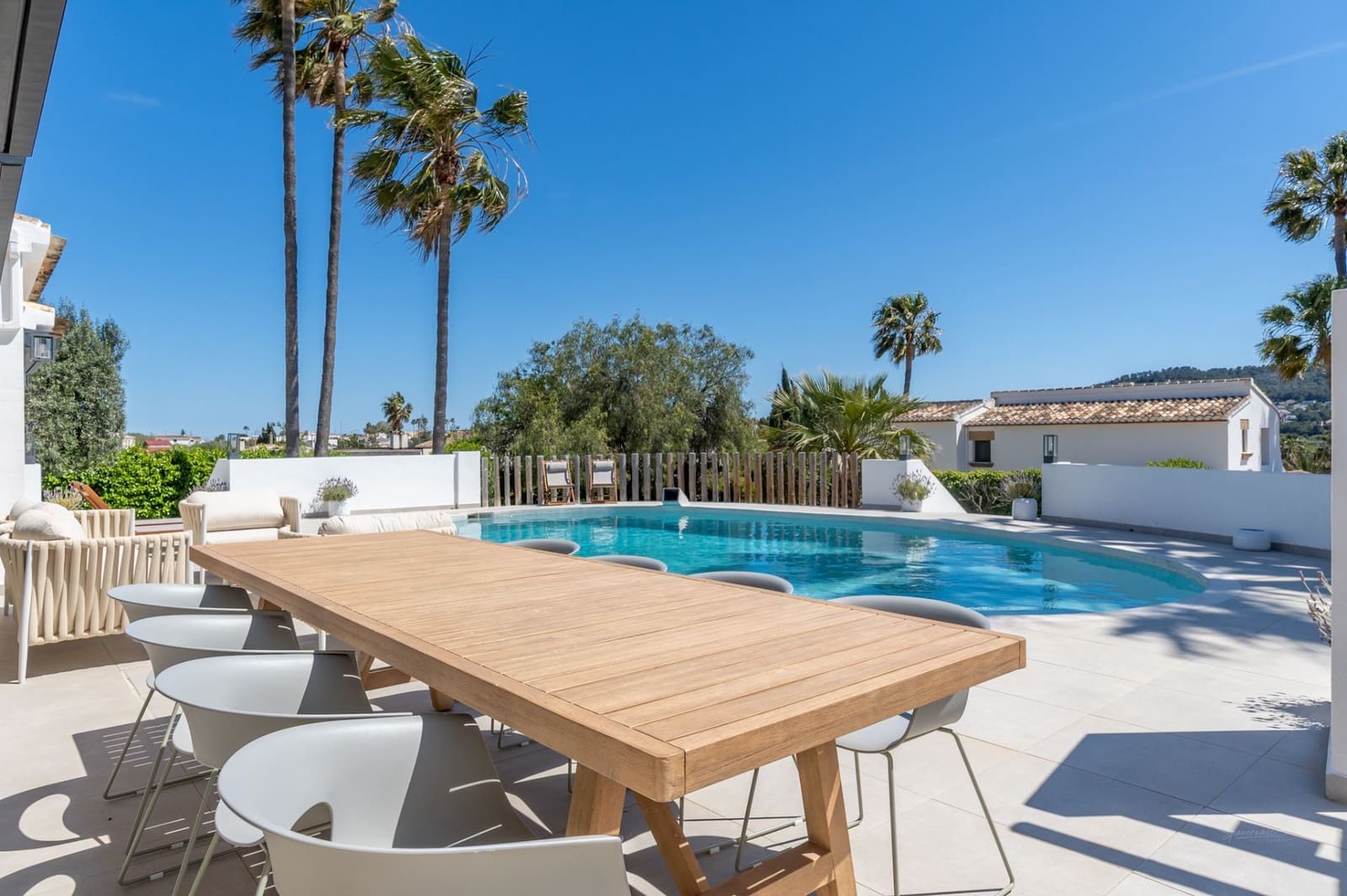 4 sypialnia Willa na sprzedaż w Javea / Xabia z basenem garażem - 1 399 000 € (Ref: 9996601)