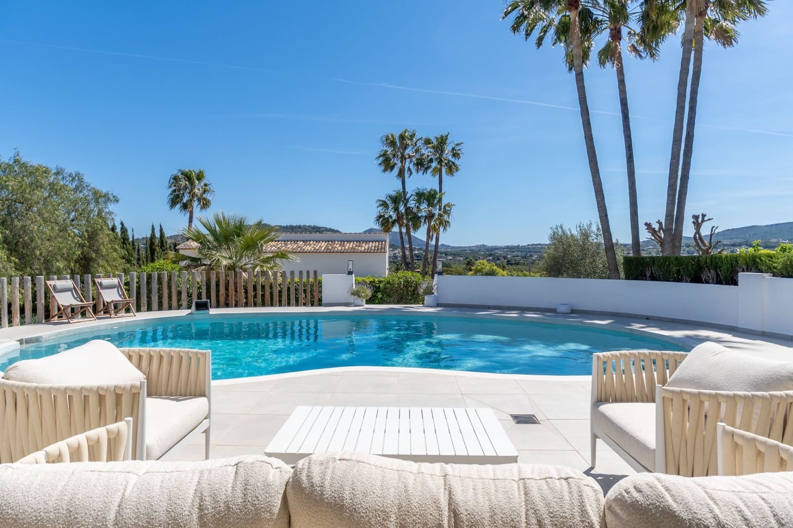 4 sypialnia Willa na sprzedaż w Javea / Xabia z basenem garażem - 1 399 000 € (Ref: 9996601)