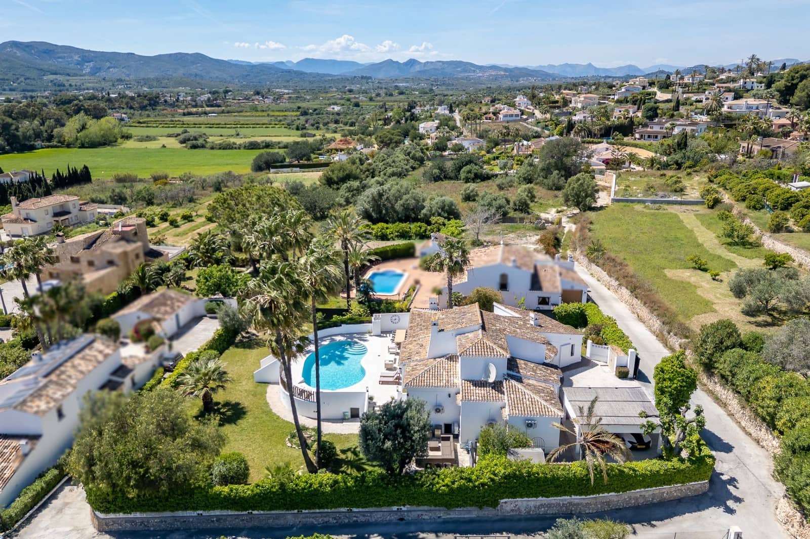4 sypialnia Willa na sprzedaż w Javea / Xabia z basenem garażem - 1 399 000 € (Ref: 9996601)