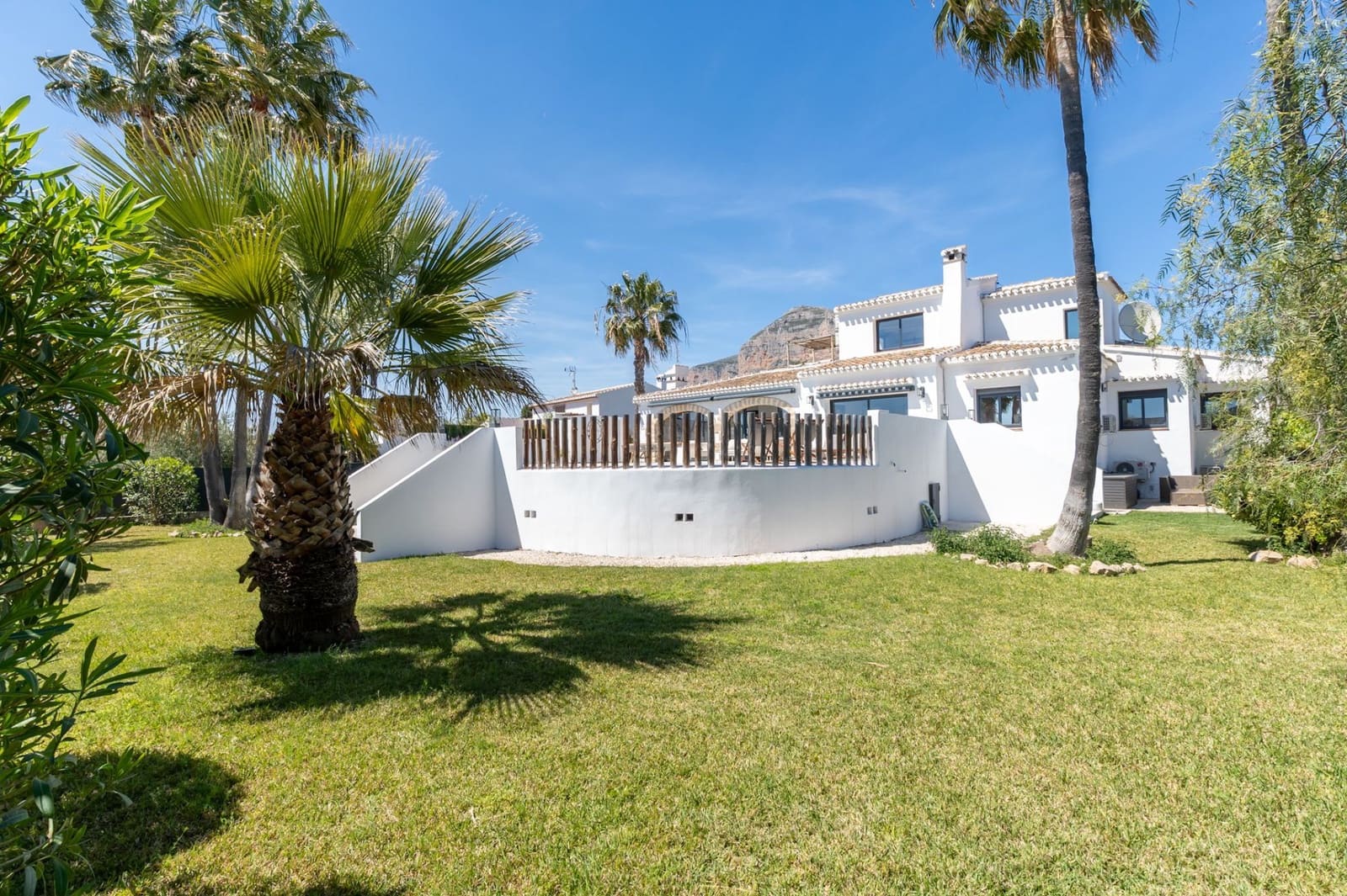 4 sypialnia Willa na sprzedaż w Javea / Xabia z basenem garażem - 1 399 000 € (Ref: 9996601)