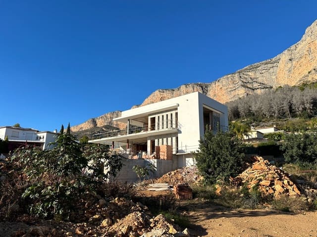 4 bedroom Villa for sale in Javea / Xàbia with pool garage - € 2,350,000 (Ref: 9999522)