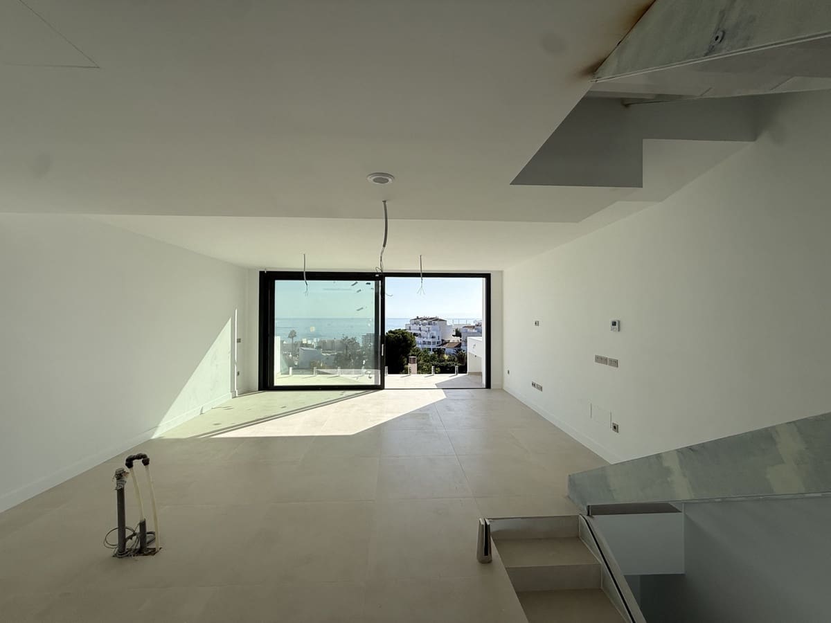 3 bedroom Villa for sale in Fuengirola with pool garage - € 634,900 (Ref: 8996977)