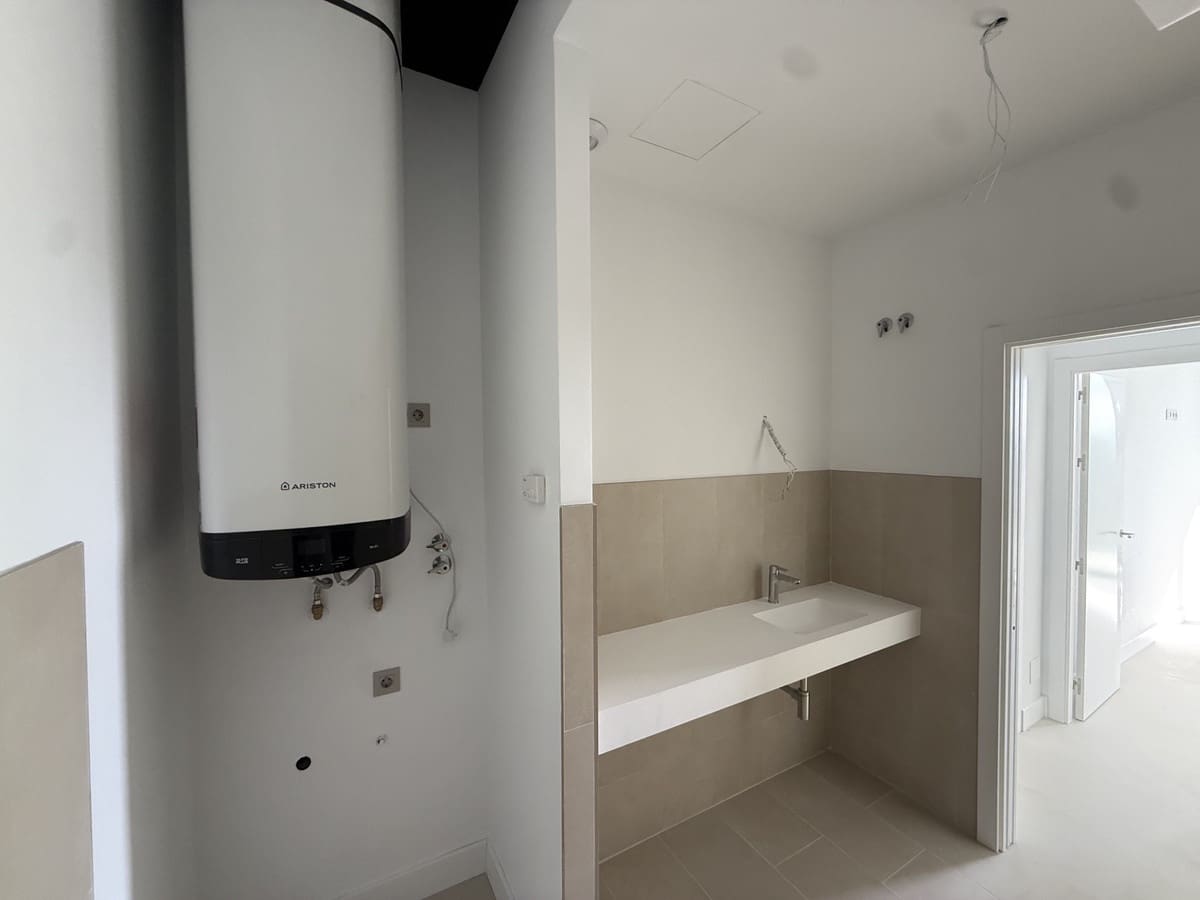 3 bedroom Villa for sale in Fuengirola with pool garage - € 634,900 (Ref: 8996977)