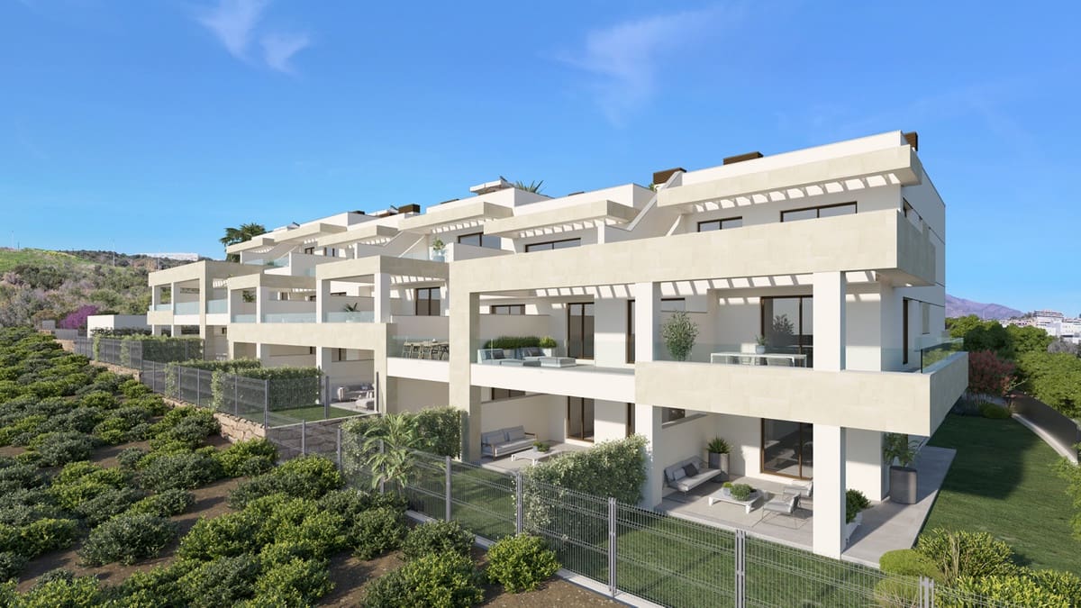 3 makuuhuone Huoneisto myytävänä paikassa Estepona mukana uima-altaan 
autotalli - 564 000 € (Ref: 8997042)