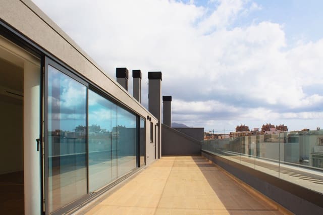 Ático de 3 habitaciones en Centro ciudad, Fuengirola en venta con piscina garaje - 1.550.000 € (Ref: 8997048)