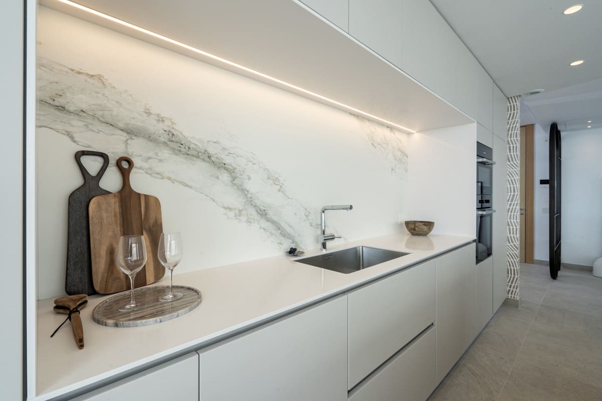 4 soverom Penthouse til salgs i Marbella med svømmebasseng garasje - € 2 290 000 (Ref: 8997077)