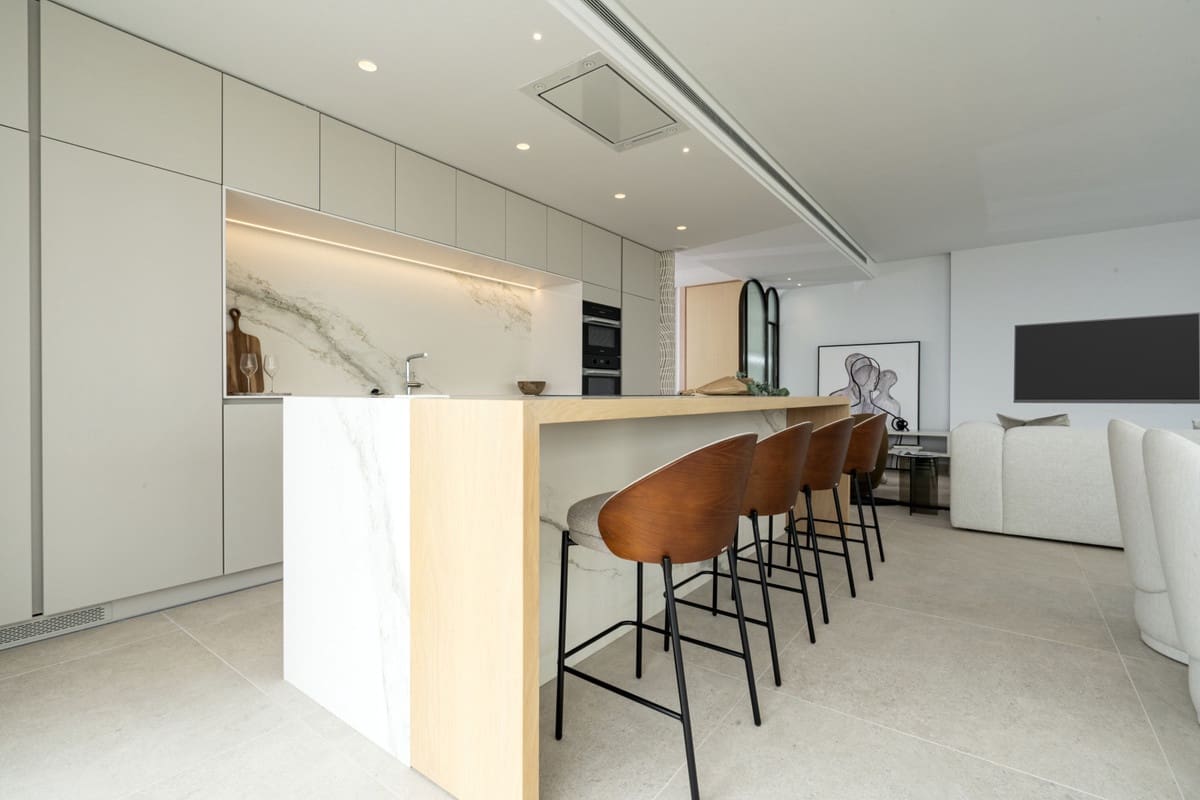 4 soveværelse Penthouse til salg i Marbella med swimmingpool garage - € 2.450.000 (Ref: 8997077)