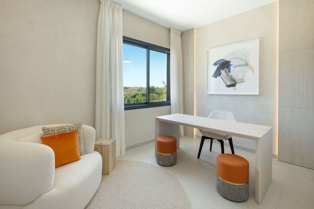 4 bedroom Townhouse for sale in Casco Antiguo, Marbella with pool garage - € 1,295,000 (Ref: 8997080)