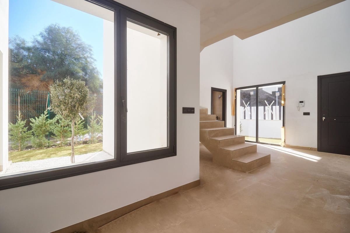 4 bedroom Villa for sale in La Cala de Mijas with pool garage - € 2,100,000 (Ref: 8997120)