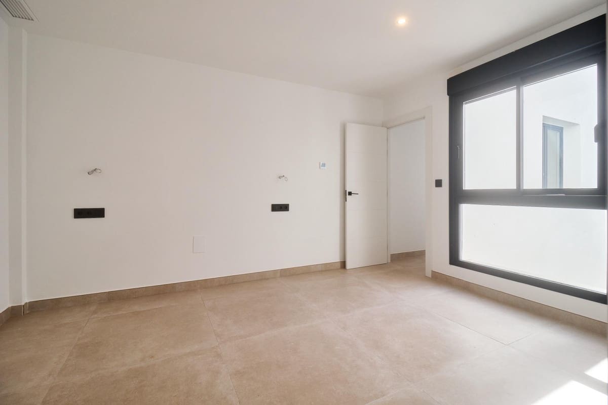 3 sovrum Lägenhet till salu i Fuengirola med pool garage - 497 000 € (Ref: 8997121)