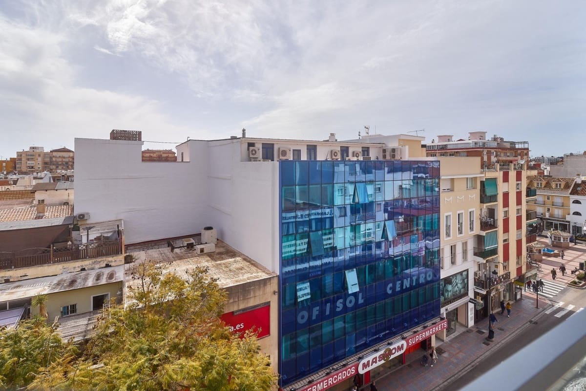 3 sovrum Lägenhet till salu i Fuengirola med pool garage - 497 000 € (Ref: 8997121)