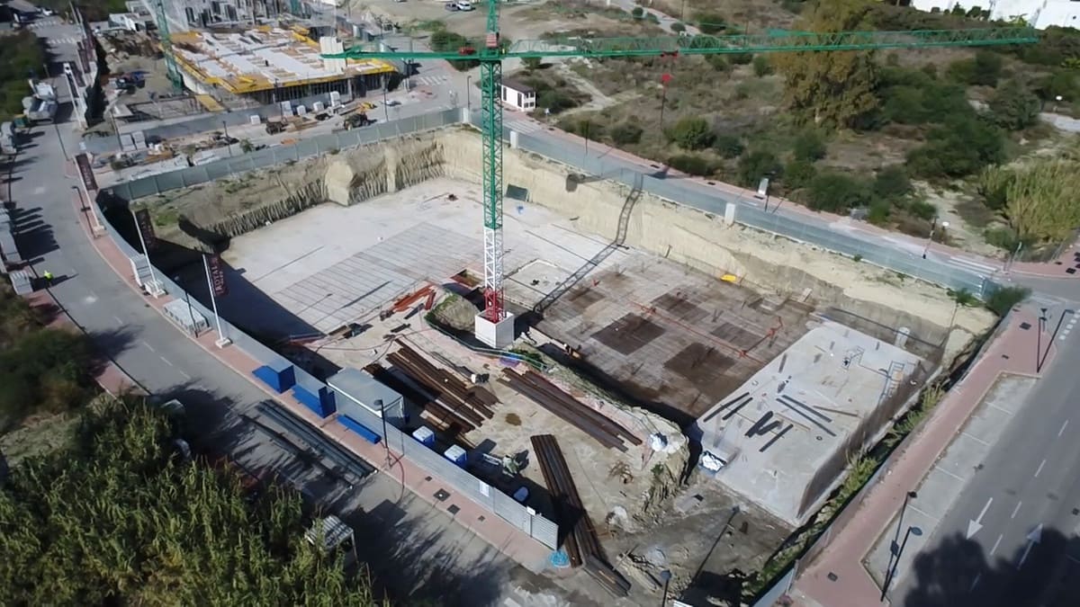 2 sypialnia Apartament na sprzedaż w New Golden Mile z basenem garażem - 799 000 € (Ref: 8997122)