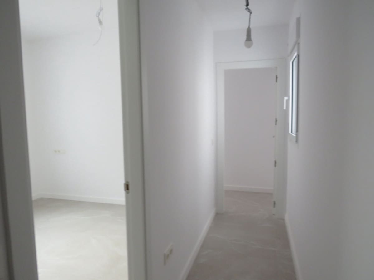 Apartamento de 2 habitaciones en Fuengirola en venta con piscina garaje - 335.000 € (Ref: 8997141)