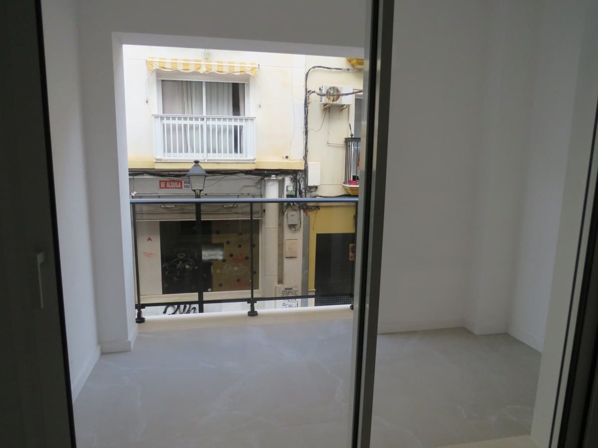 2 quarto Apartamento para venda em Fuengirola com piscina garagem - 370 000 € (Ref: 8997141)
