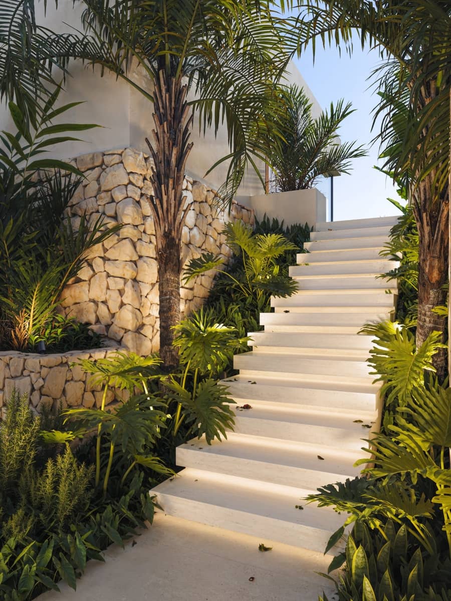 5 slaapkamer Villa te koop in Los Monteros met zwembad garage - € 5.675.000 (Ref: 8997160)