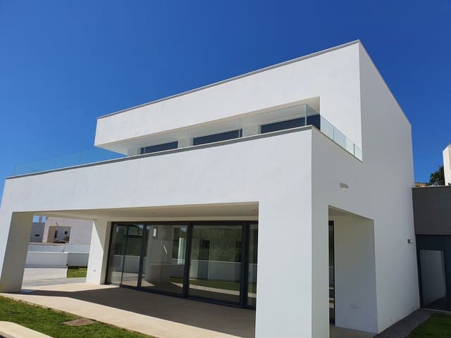 4 sypialnia Willa na sprzedaż w La Duquesa / Puerto de la Duquesa, Manilva z basenem garażem - 1 065 000 € (Ref: 8997167)