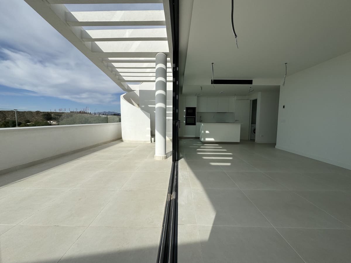 2 bedroom Apartment for sale in Fuengirola with pool garage - € 489,000 (Ref: 8997179)