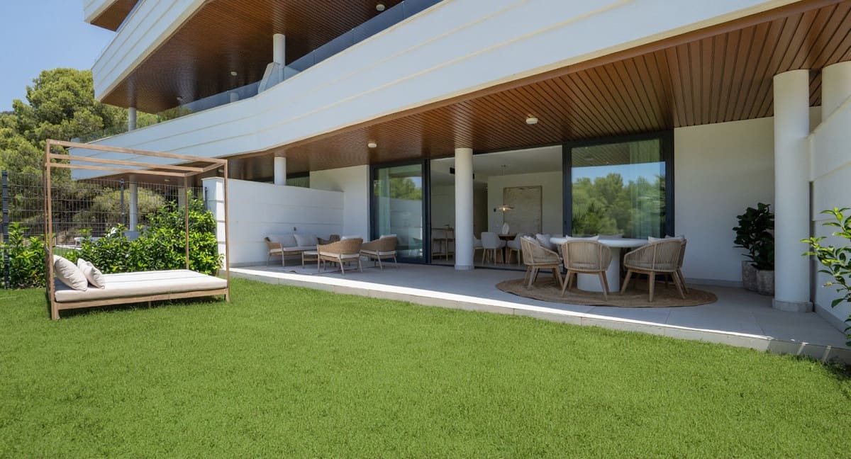 2 soverom Leilighet til salgs i Fuengirola med svømmebasseng garasje - € 695 000 (Ref: 8997179)