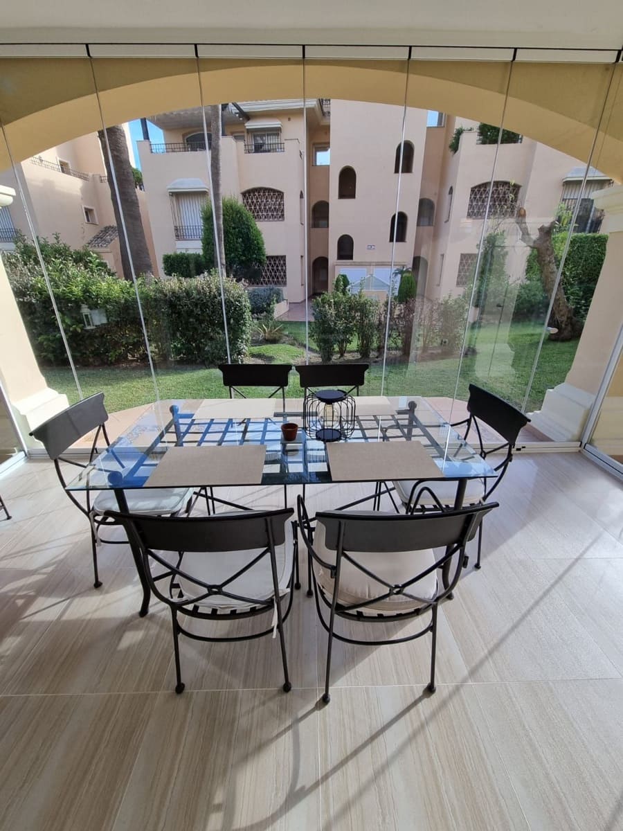 Apartamento de 3 habitaciones en Elviria en venta con piscina garaje - 649.000 € (Ref: 9037015)