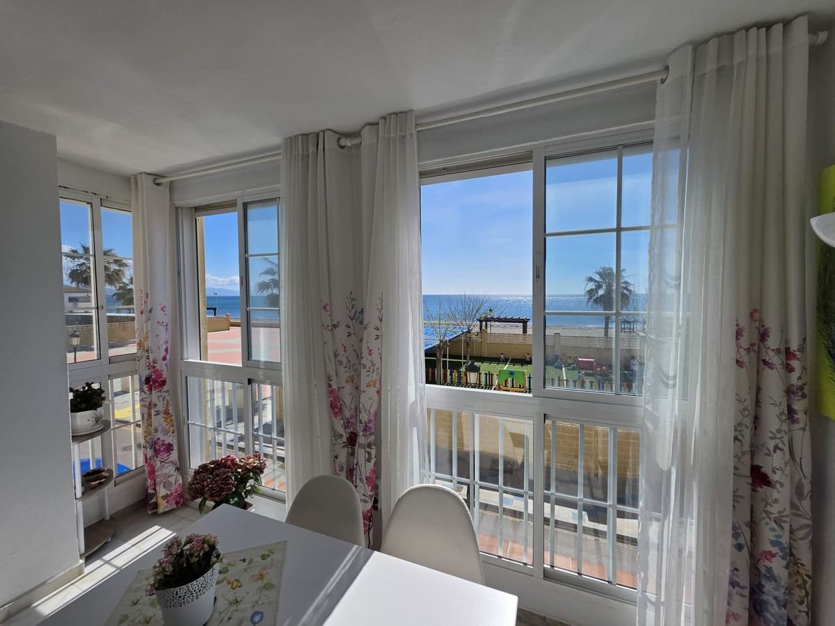 2 slaapkamer Appartement te koop in San Luis de Sabinillas met zwembad garage - € 295.000 (Ref: 9114471)