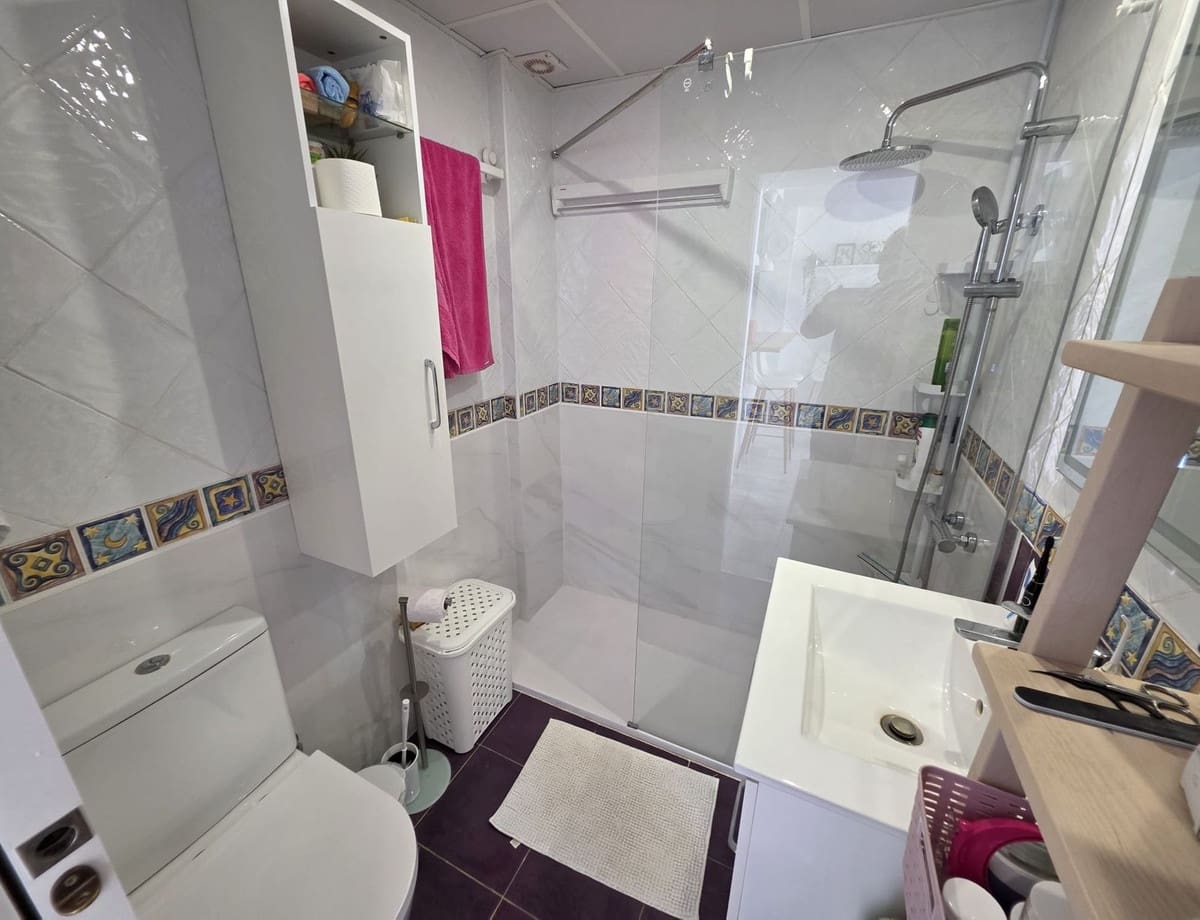 2 slaapkamer Appartement te koop in San Luis de Sabinillas met zwembad garage - € 295.000 (Ref: 9114471)