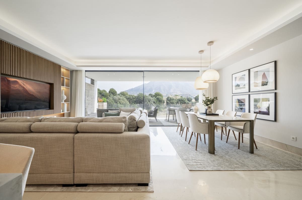 Apartamento de 2 habitaciones en Marbella en venta con piscina garaje - 1.150.770 € (Ref: 9114472)