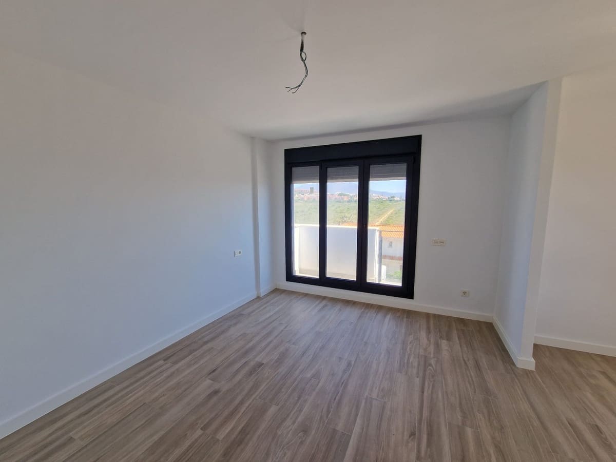 2 sypialnia Willa na sprzedaż w Manilva z basenem garażem - 385 000 € (Ref: 9119102)