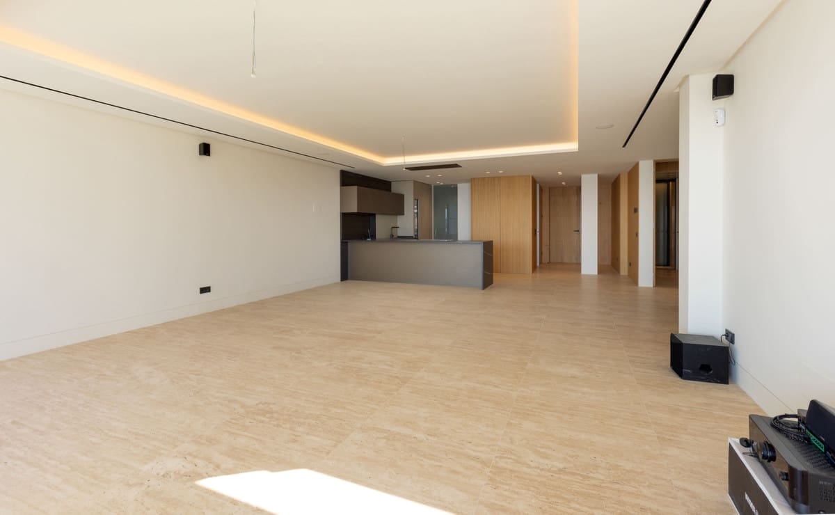 2 quarto Apartamento para venda em Estepona com piscina garagem - 2 310 000 € (Ref: 9450389)