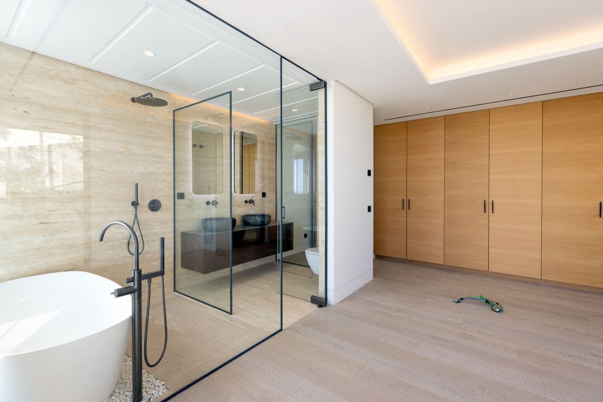 2 quarto Apartamento para venda em Estepona com piscina garagem - 2 310 000 € (Ref: 9450389)