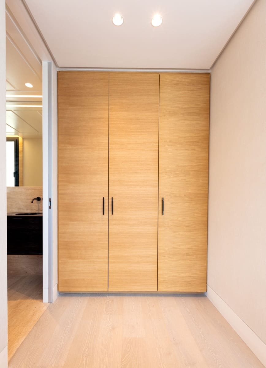 2 soverom Leilighet til salgs i Estepona med svømmebasseng garasje - € 2 310 000 (Ref: 9450389)