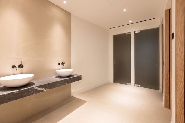 2 sypialnia Apartament na sprzedaż w Parque Central, Estepona z basenem garażem - 3 003 000 € (Ref: 9450389)