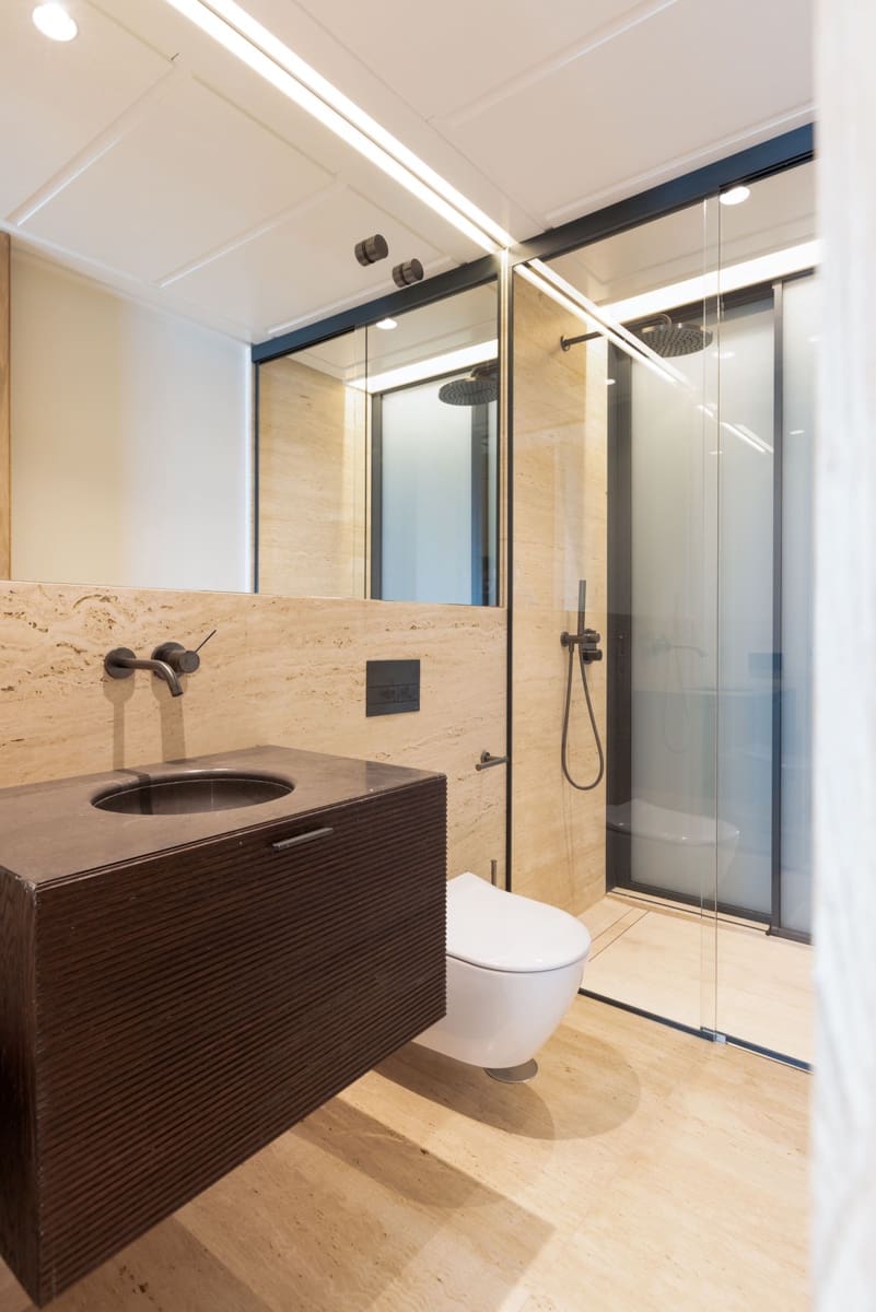 2 bedroom Apartment for sale in Estepona with pool garage - € 3,003,000 (Ref: 9450389)