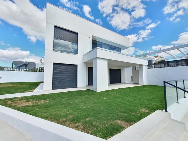 4 Zimmer Villa zu verkaufen in Manilva Pueblo, Manilva mit Pool Garage - 780.000 € (Ref: 9466089)