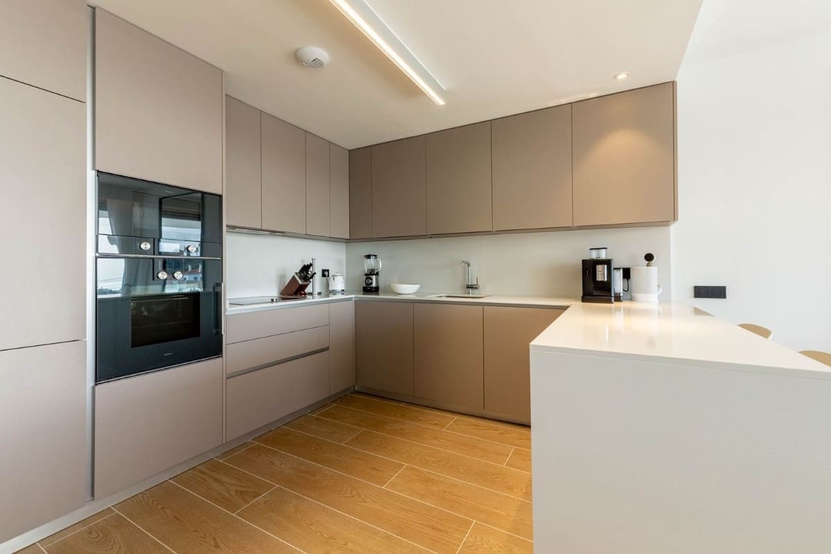 3 Zimmer Penthouse zu verkaufen in Estepona mit Pool Garage - 1.295.000 € (Ref: 9565712)