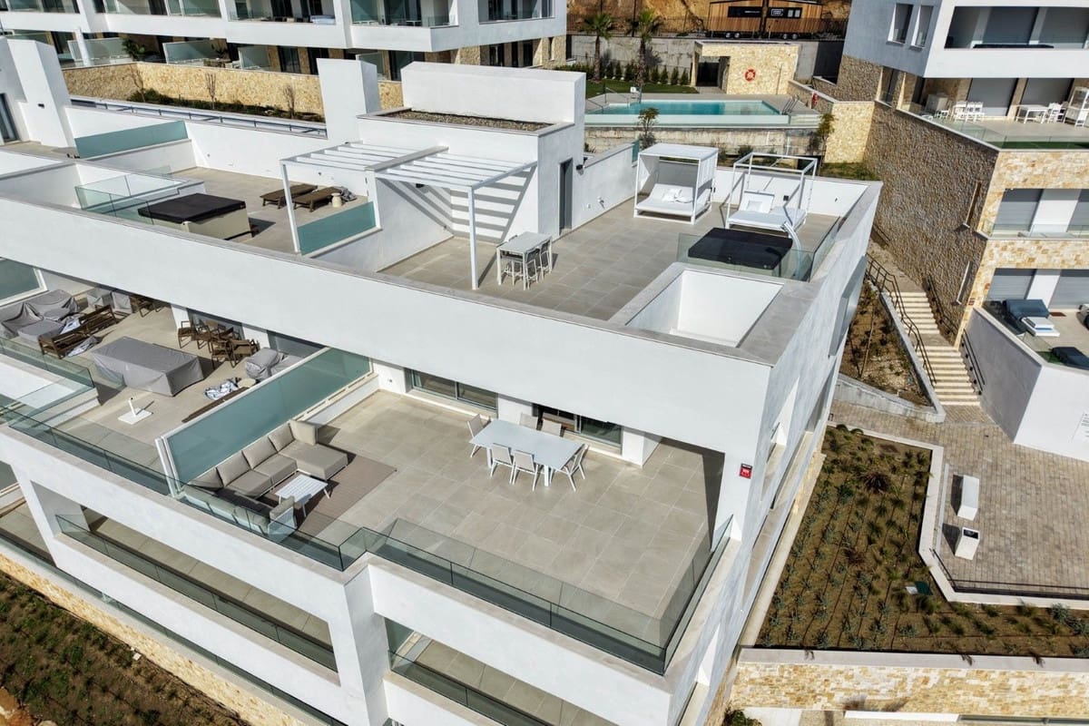 3 camera da letto Attico in vendita in Estepona con piscina garage - 1.295.000 € (Rif: 9565712)