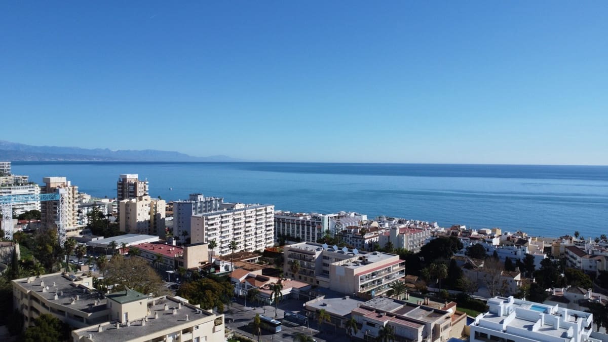 2 bedroom Apartment for sale in Torremolinos with pool garage - € 605,014 (Ref: 9586805)
